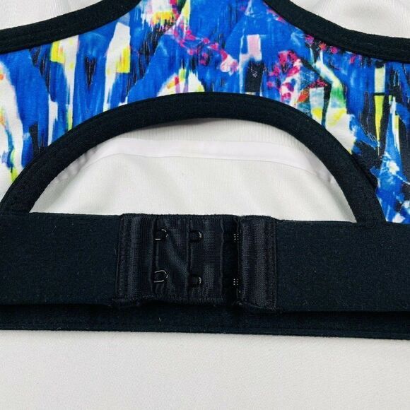 Fabletics Sylvia Sports Bra Reef Black - Picture 6 of 7